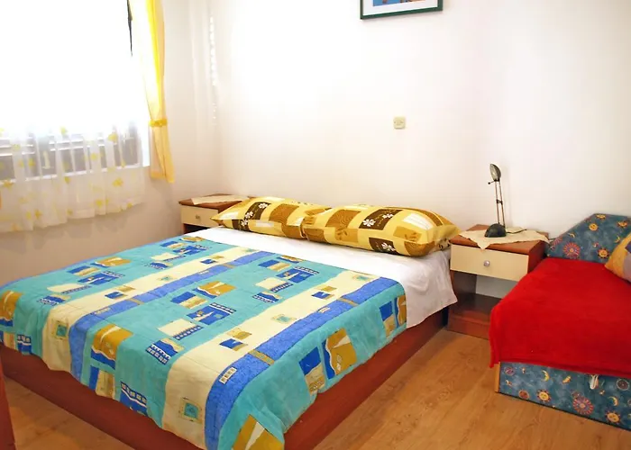 招待所 洛玛公寓 3*