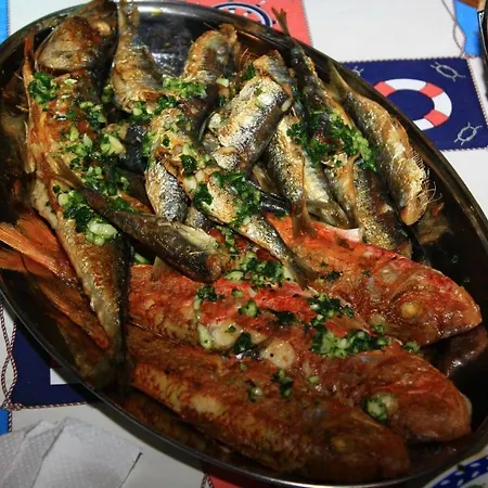 & Lo & Mar 3* Μεντουλίν