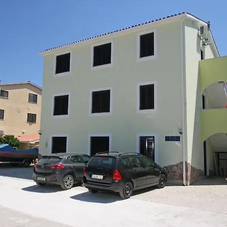 Guest house & Lo & Mar Medulin