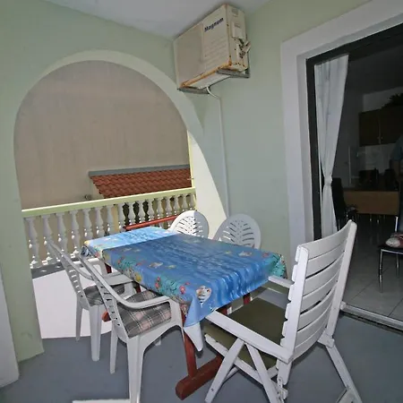 & Lo & Mar Guest house