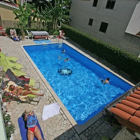 Casa de hóspedes & Lo & Mar Medulin