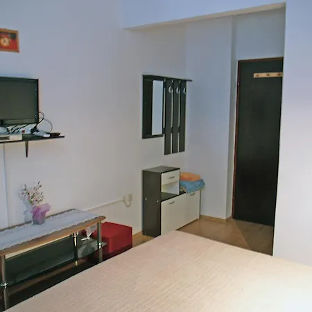 & Lo & Mar Guest house